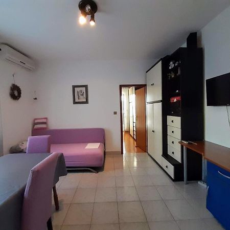 Apartments Nera Veldić Tisno Buitenkant foto