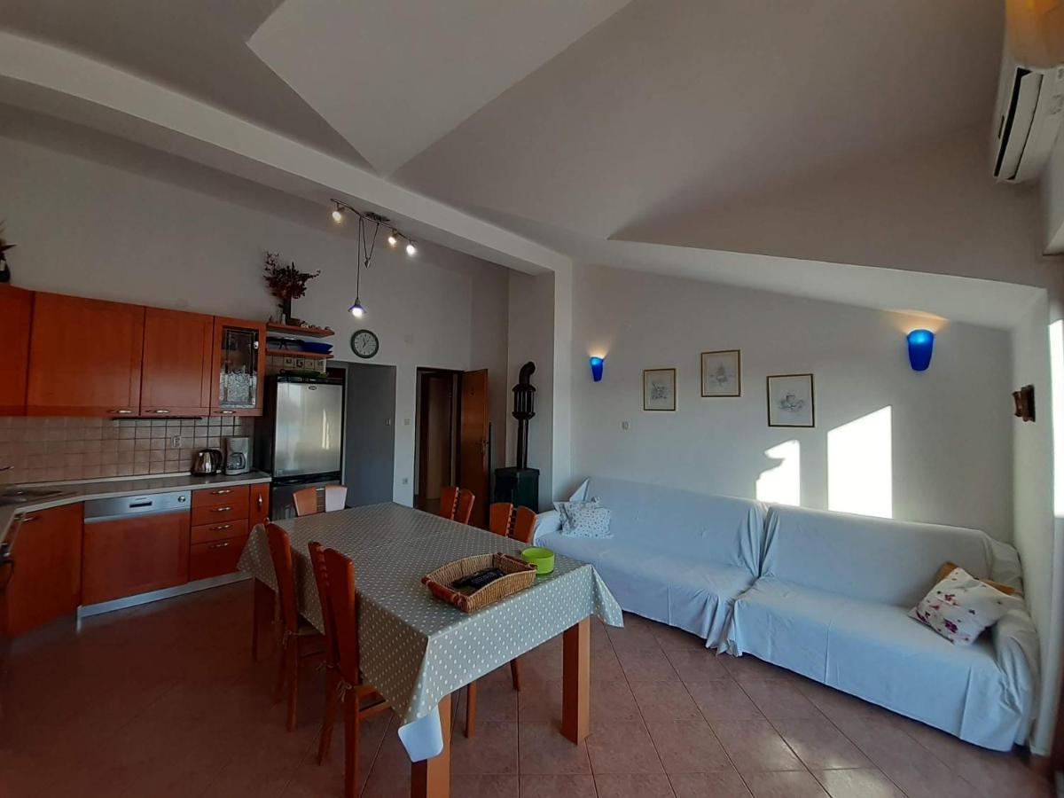 Apartments Nera Veldić Tisno Buitenkant foto