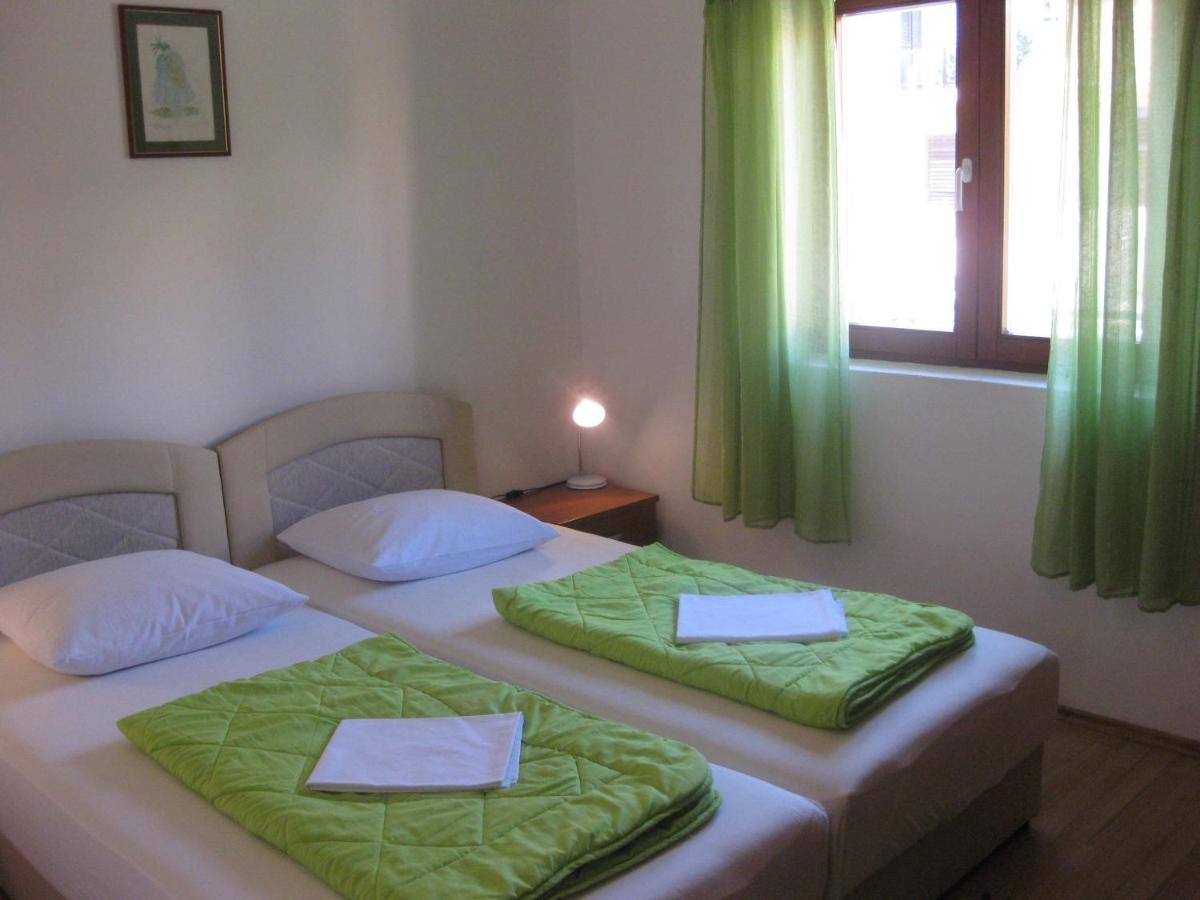 Apartments Nera Veldić Tisno Buitenkant foto