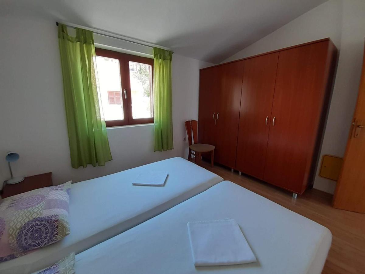 Apartments Nera Veldić Tisno Buitenkant foto