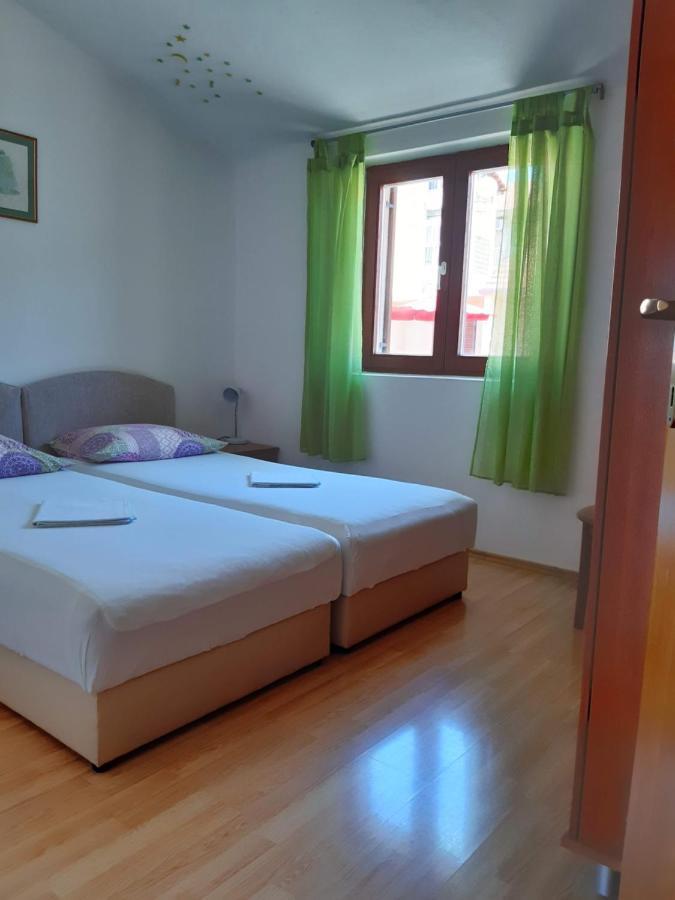 Apartments Nera Veldić Tisno Buitenkant foto
