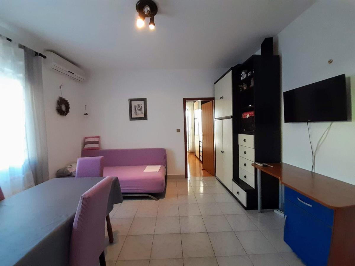 Apartments Nera Veldić Tisno Buitenkant foto