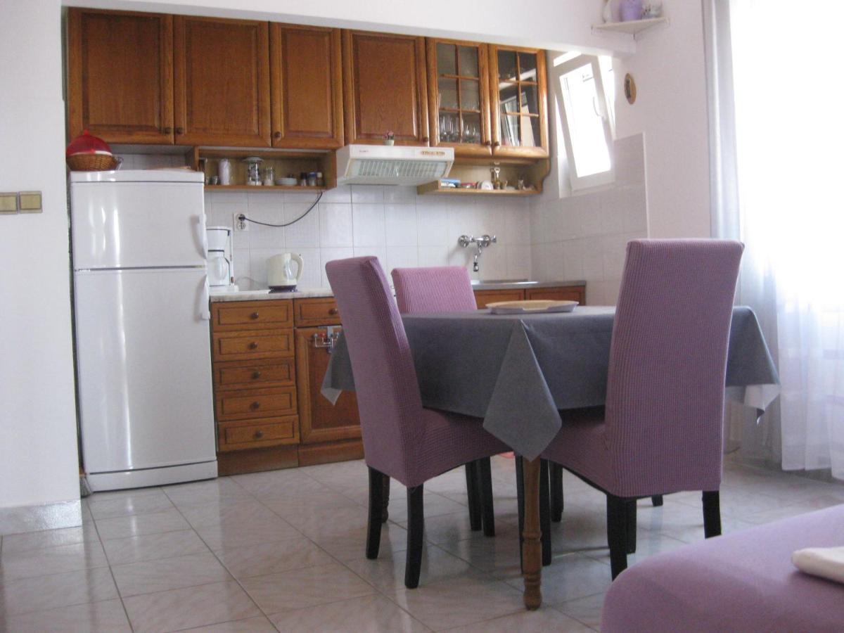 Apartments Nera Veldić Tisno Buitenkant foto